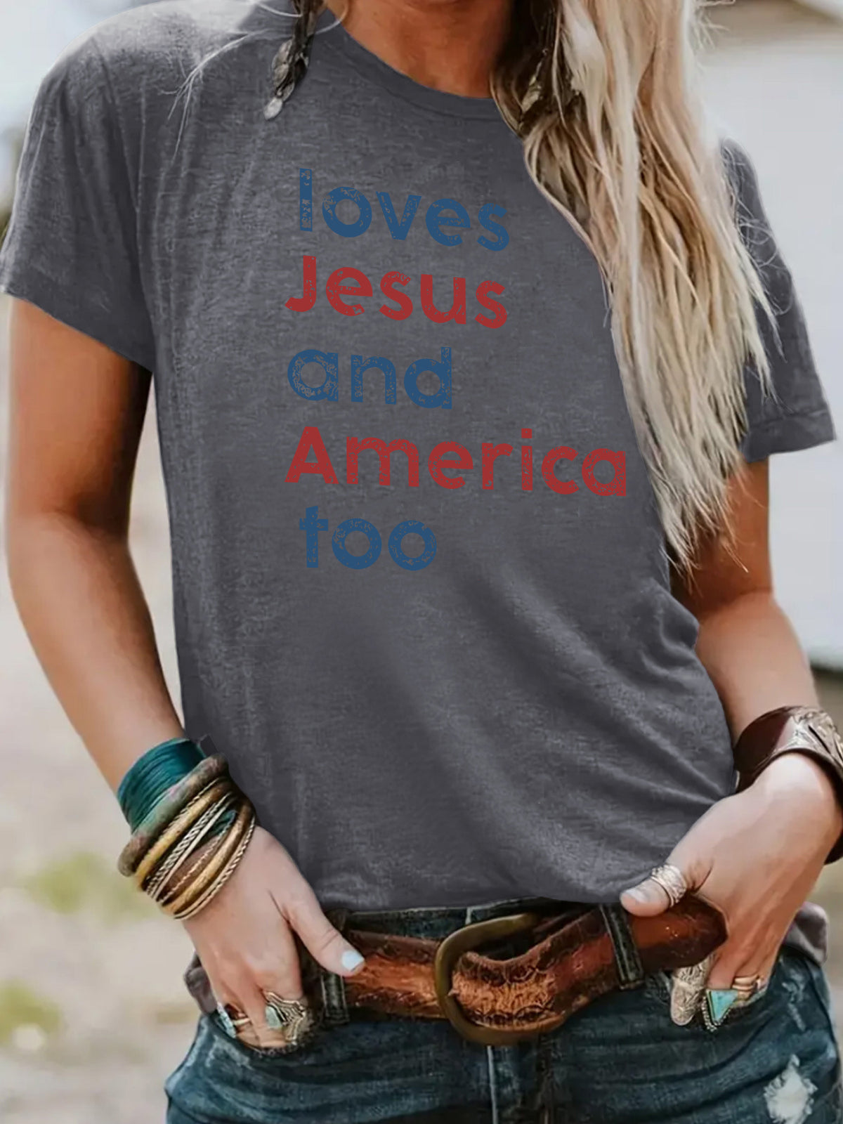 Short sleeved t-shirt loves Jesus and America too