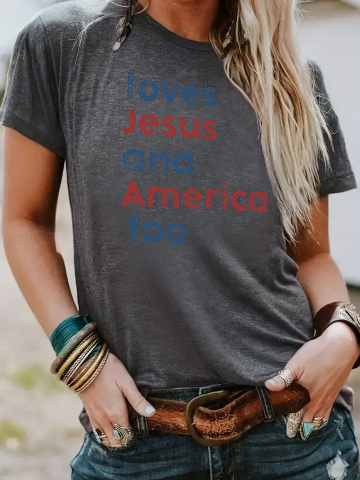 Short sleeved t-shirt loves Jesus and America too