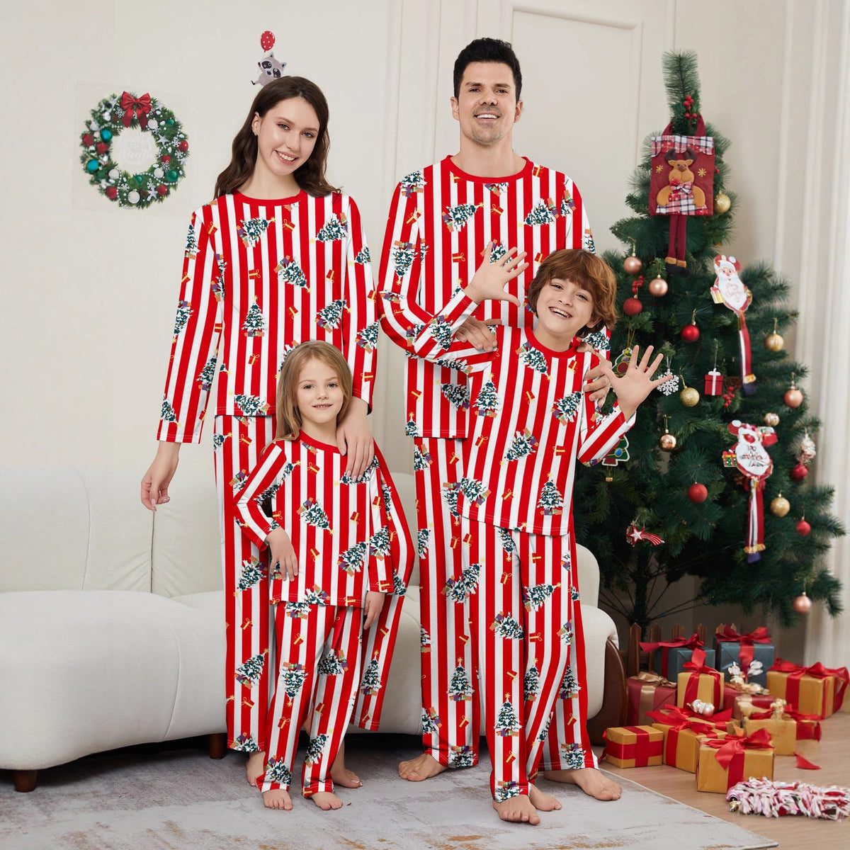 Family Christmas Tree Digital Print Pajamas Set for Parents and KidsHoliday Home Wear
