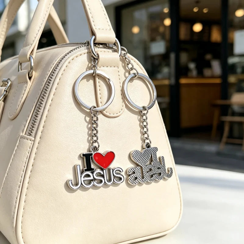 2/4pcs/set Heart Shaped Pendant Keychain With "I Love Jesus" - Alloy Christian Letter Jewelry, Perfect Choice for Prayer Gifts